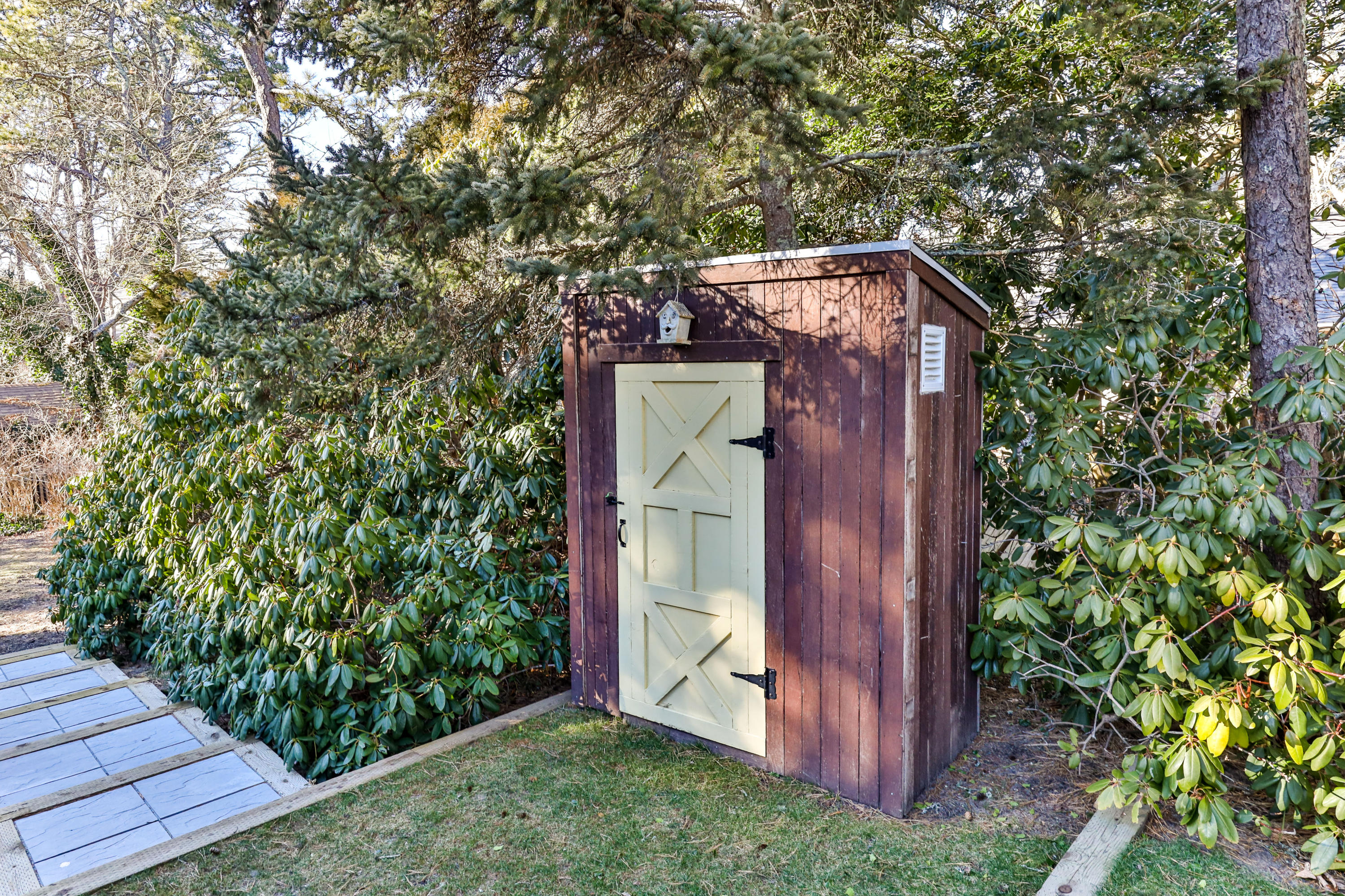 854 Queen Anne Road Harwich, MA 02645 - Photo 31 of 36 Garden Shed