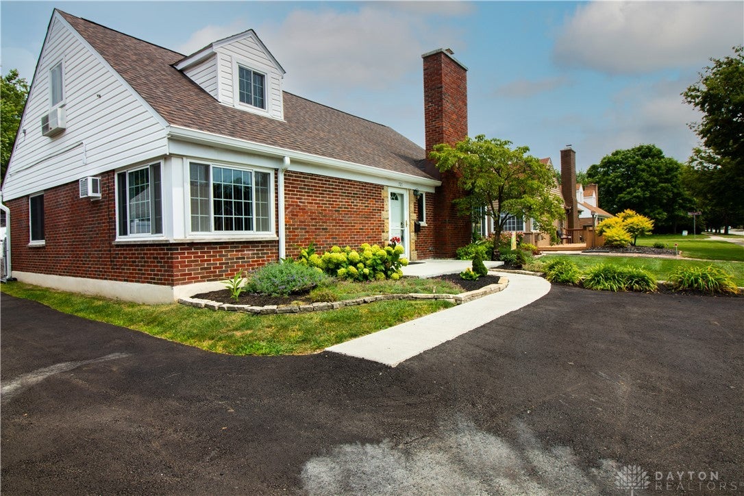 721 East Stroop Road Kettering, OH 45429 - Photo 16 of 17 Gallery Image 16