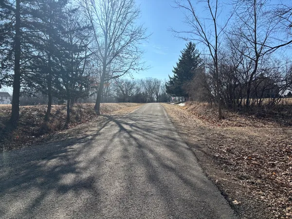 $3,800 | 595 Cardinal Drive, Varna, IL 61375