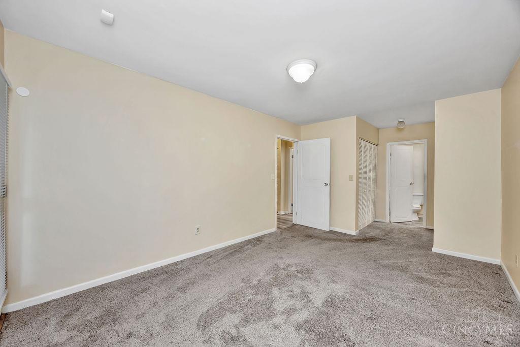399 West Galbraith Road, Unit 101 Cincinnati, OH 45215 - Photo 20 of 35