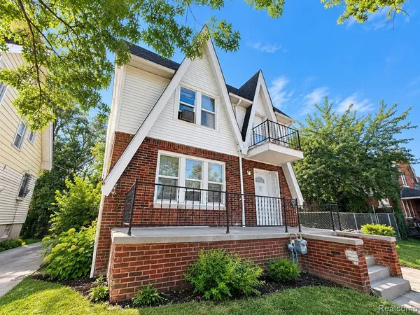 $198,000 | 15470 Pinehurst Street, Detroit, MI 48238