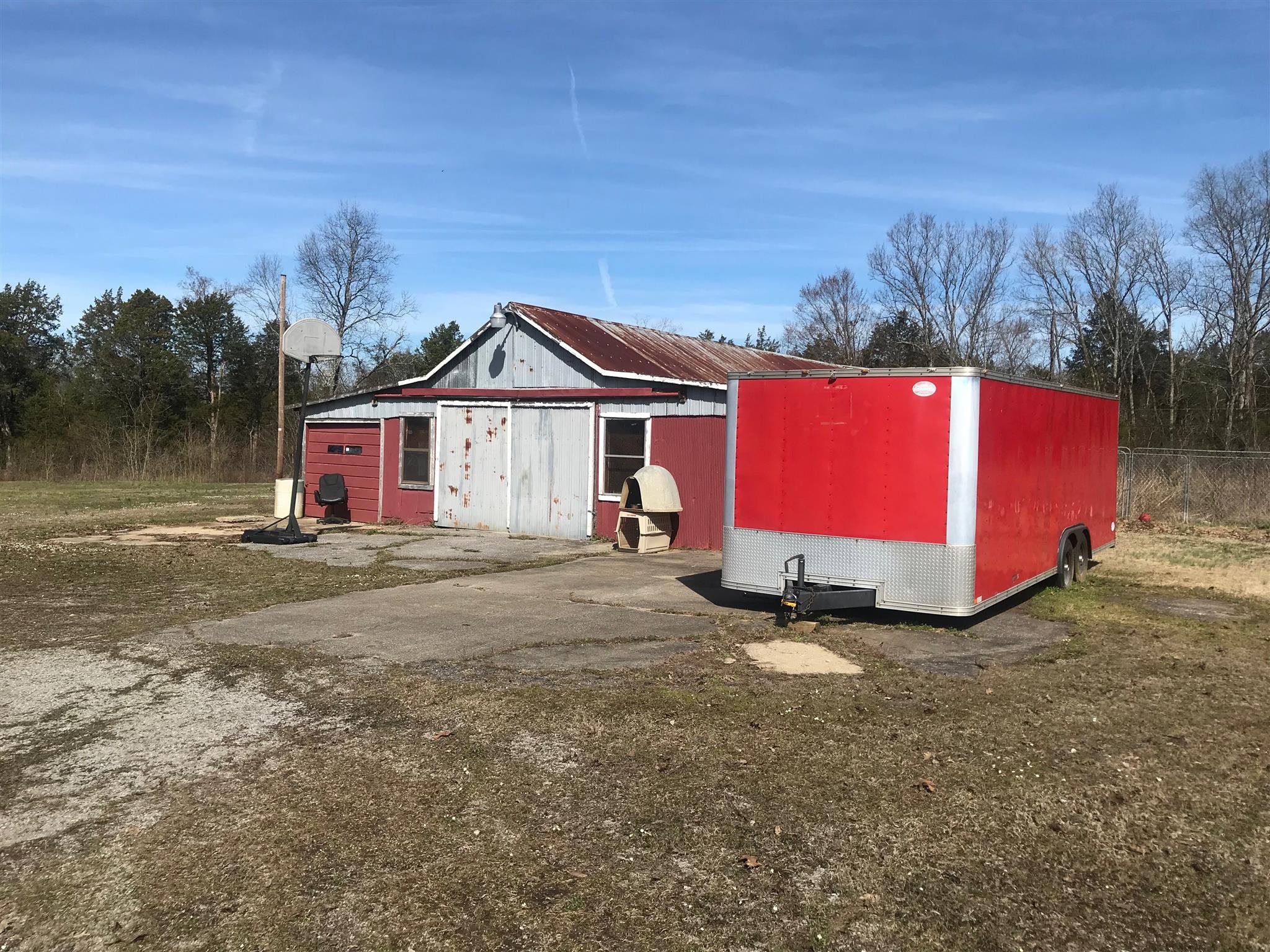 2939 Murray-Kittrell Road Readyville, TN 37149 - Photo 5 of 7 Large garage with enough space for 2 cars. Garage has electricity