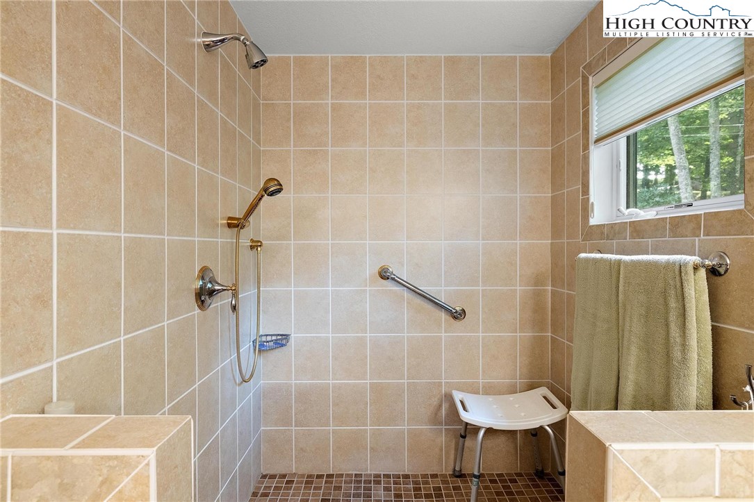 498 St Andrews Road Beech Mountain, NC 28604 - Photo 21 of 31 Gallery Image 21