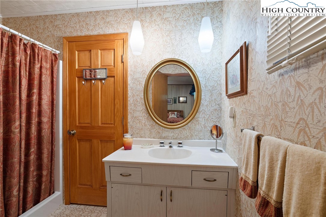 498 St Andrews Road Beech Mountain, NC 28604 - Photo 25 of 31 Gallery Image 25