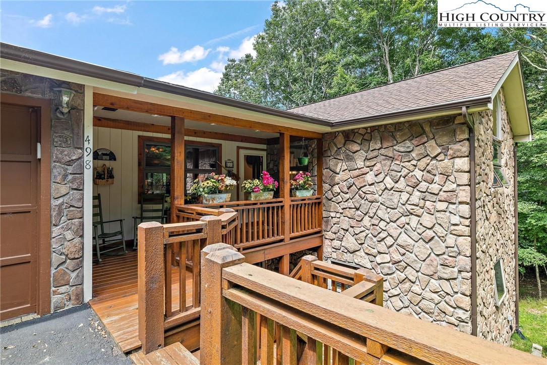 498 St Andrews Road Beech Mountain, NC 28604 - Photo 5 of 31 Gallery Image 5