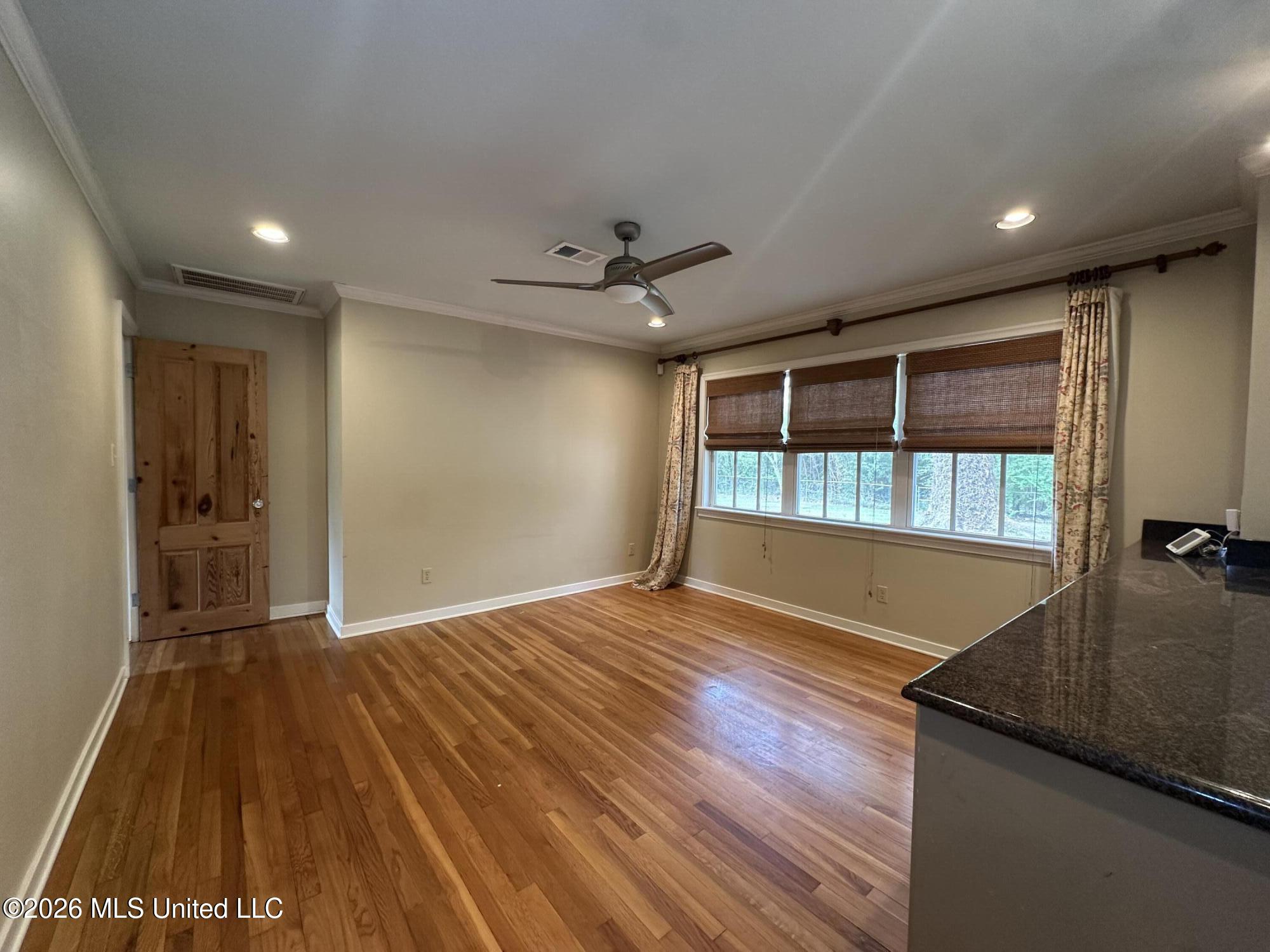 4233 Brussels Drive Jackson, MS 39211 - Photo 9 of 23 IMG_9817