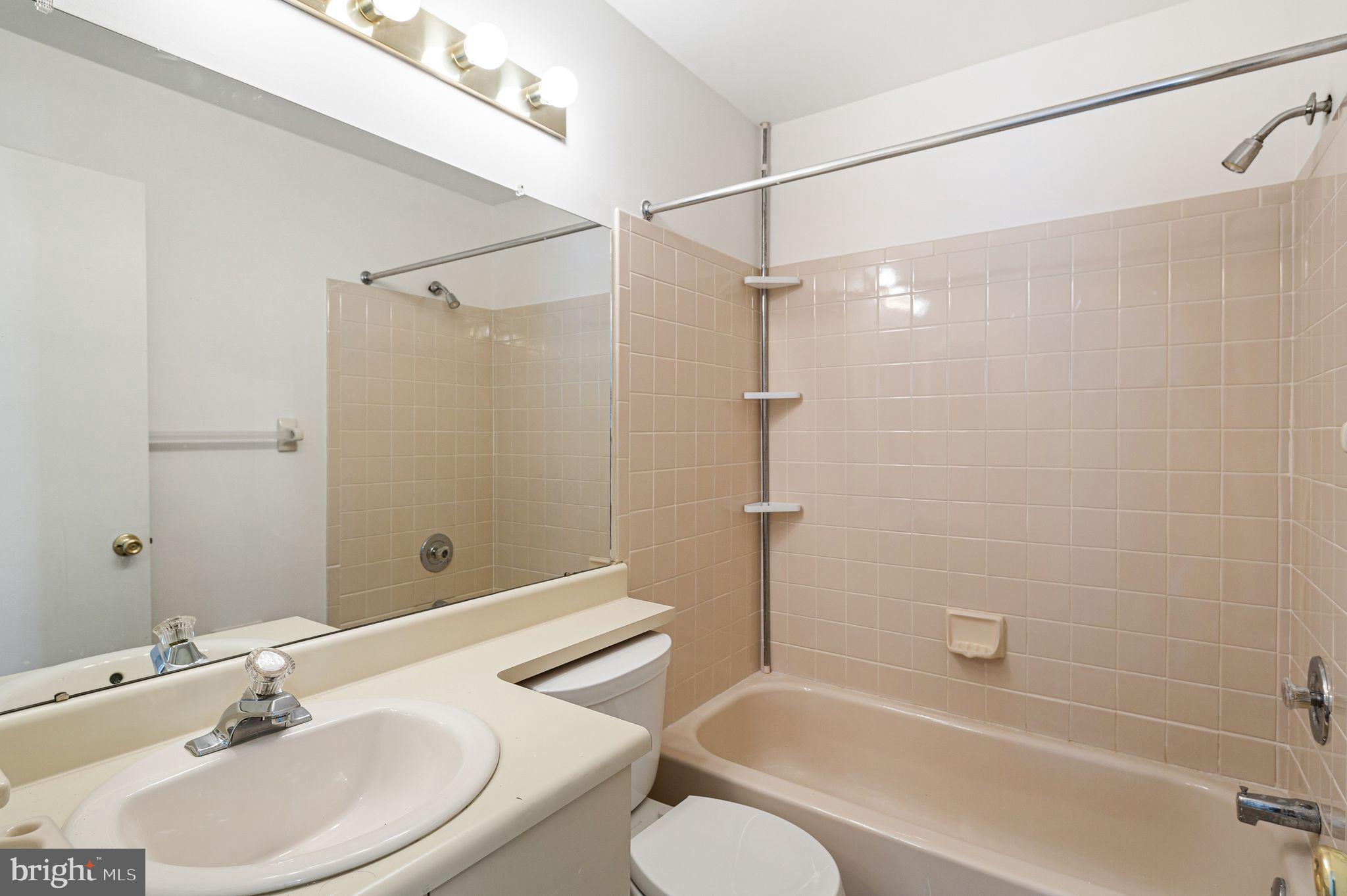 1404B Denham Court Mount Laurel, NJ 08054 - Photo 17 of 27