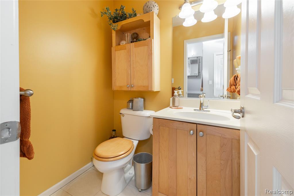 27824 Reo Road Grosse Ile, MI 48138 - Photo 19 of 39 Gallery Image 19