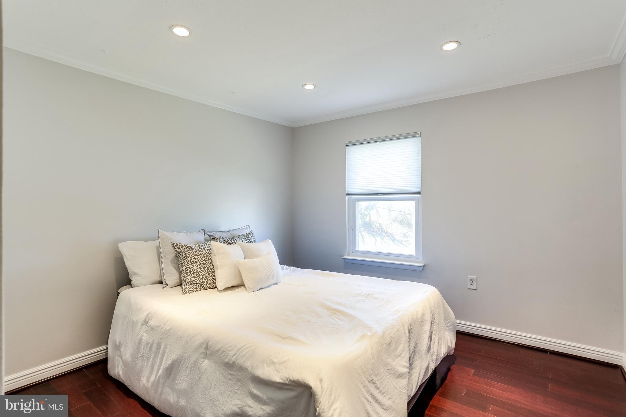 7843 Metacomet Road Hanover, MD 21076 - Photo 14 of 33 2nd bedroom with beautiful wood floors.