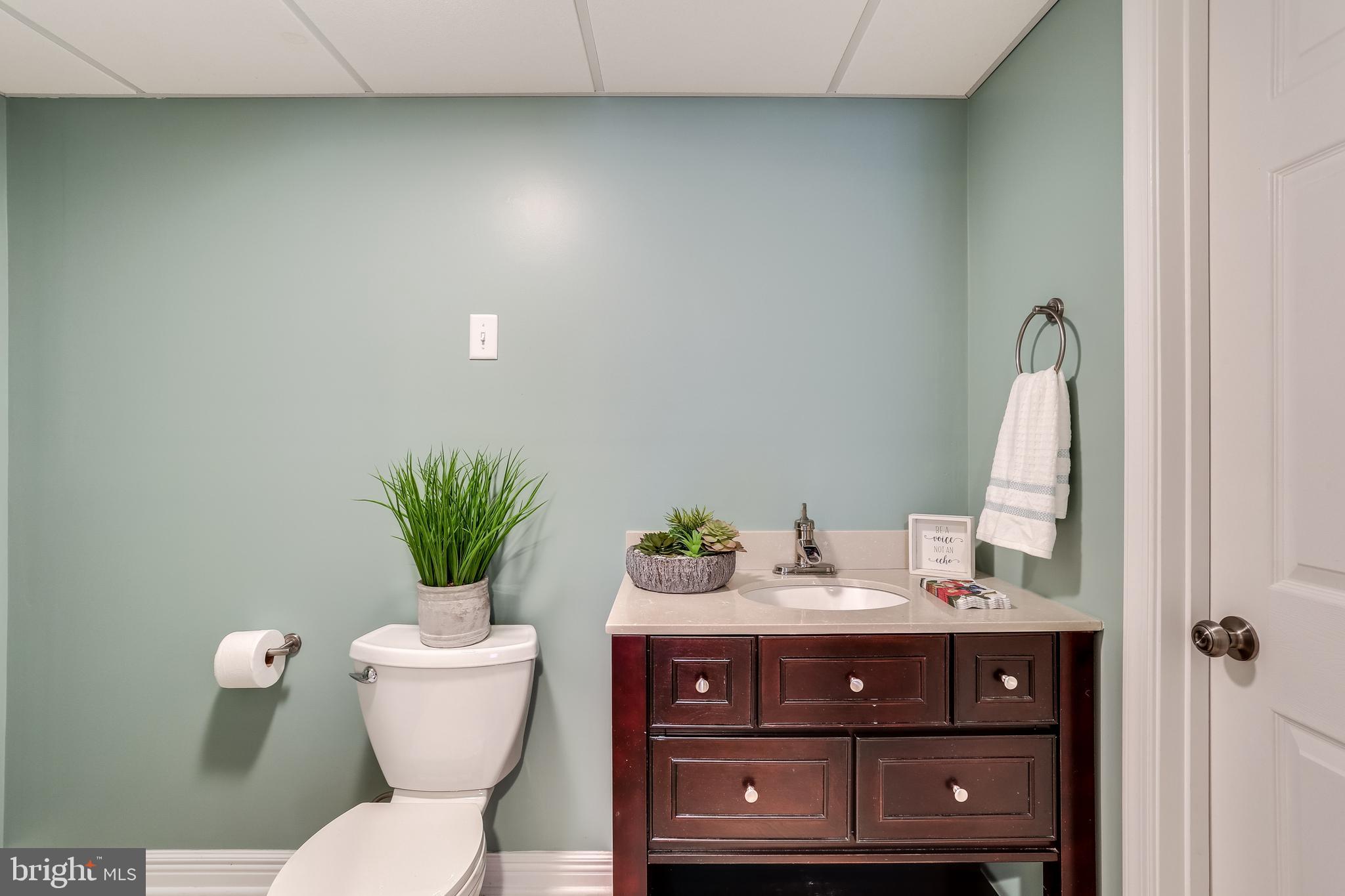 7843 Metacomet Road Hanover, MD 21076 - Photo 24 of 33 Half-bath off family room.