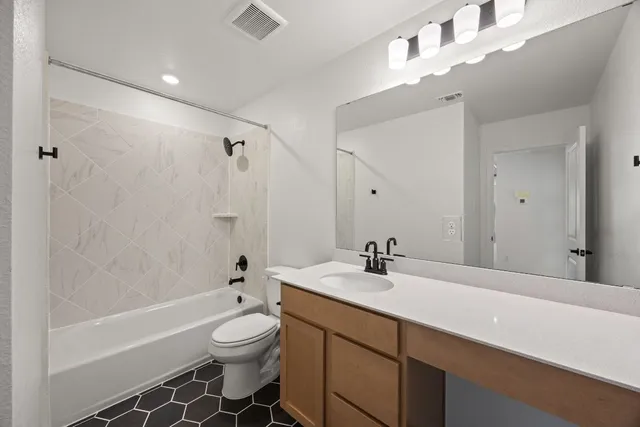 $477,550 | 4930 Herculaneum Lane, Round Rock, TX 78665