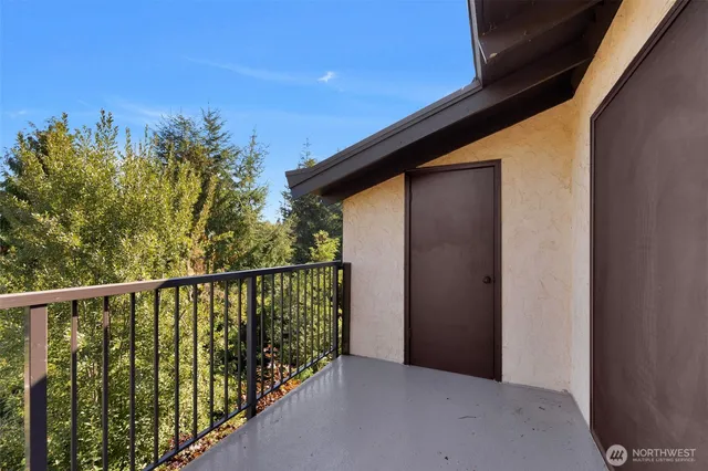 $390,000 | 17904 23rd Lane Northeast, Unit E301, Shoreline, WA 98155