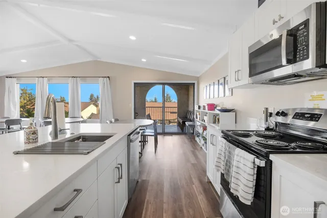 $390,000 | 17904 23rd Lane Northeast, Unit E301, Shoreline, WA 98155