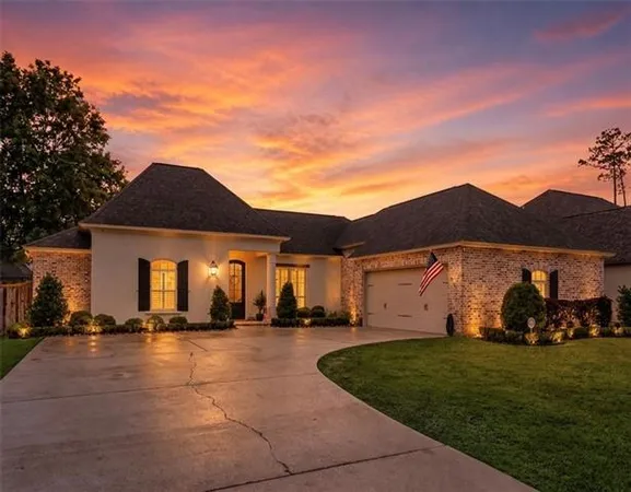 $590,000 | 616 Chateau Andelot, Mandeville, LA 70471