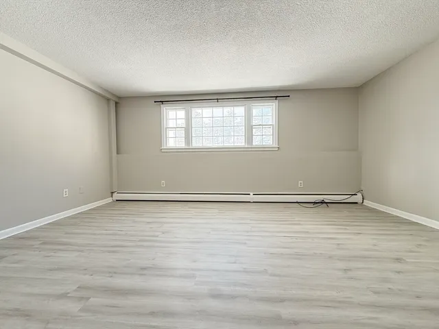 $2,200 | 5 Meisner Circle, Unit 25, Salem, NH 03079