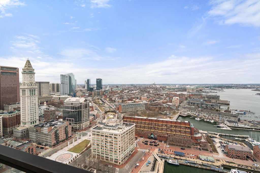 85 East India Row, Unit 36G Boston, MA 02110 - Photo 11 of 29 a view of a city