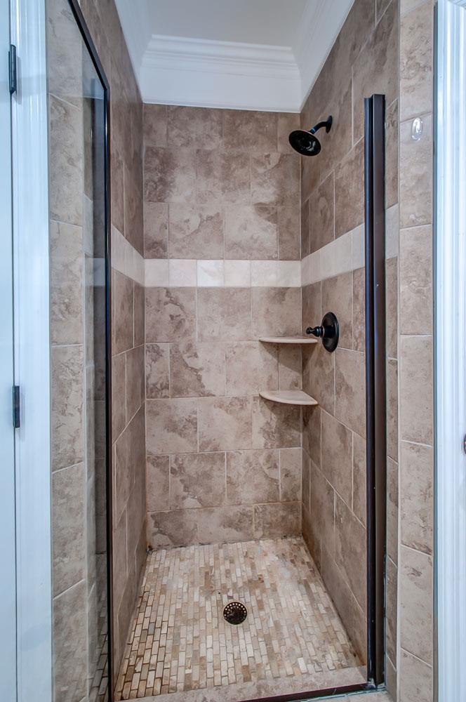 239 Abbey Road Lebanon, TN 37090 - Photo 15 of 25 a bathroom with a shower