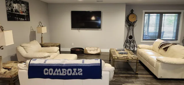 $875,000 | 21932 Buffalo Lane, Cassopolis, MI 49031