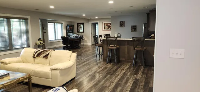 $875,000 | 21932 Buffalo Lane, Cassopolis, MI 49031