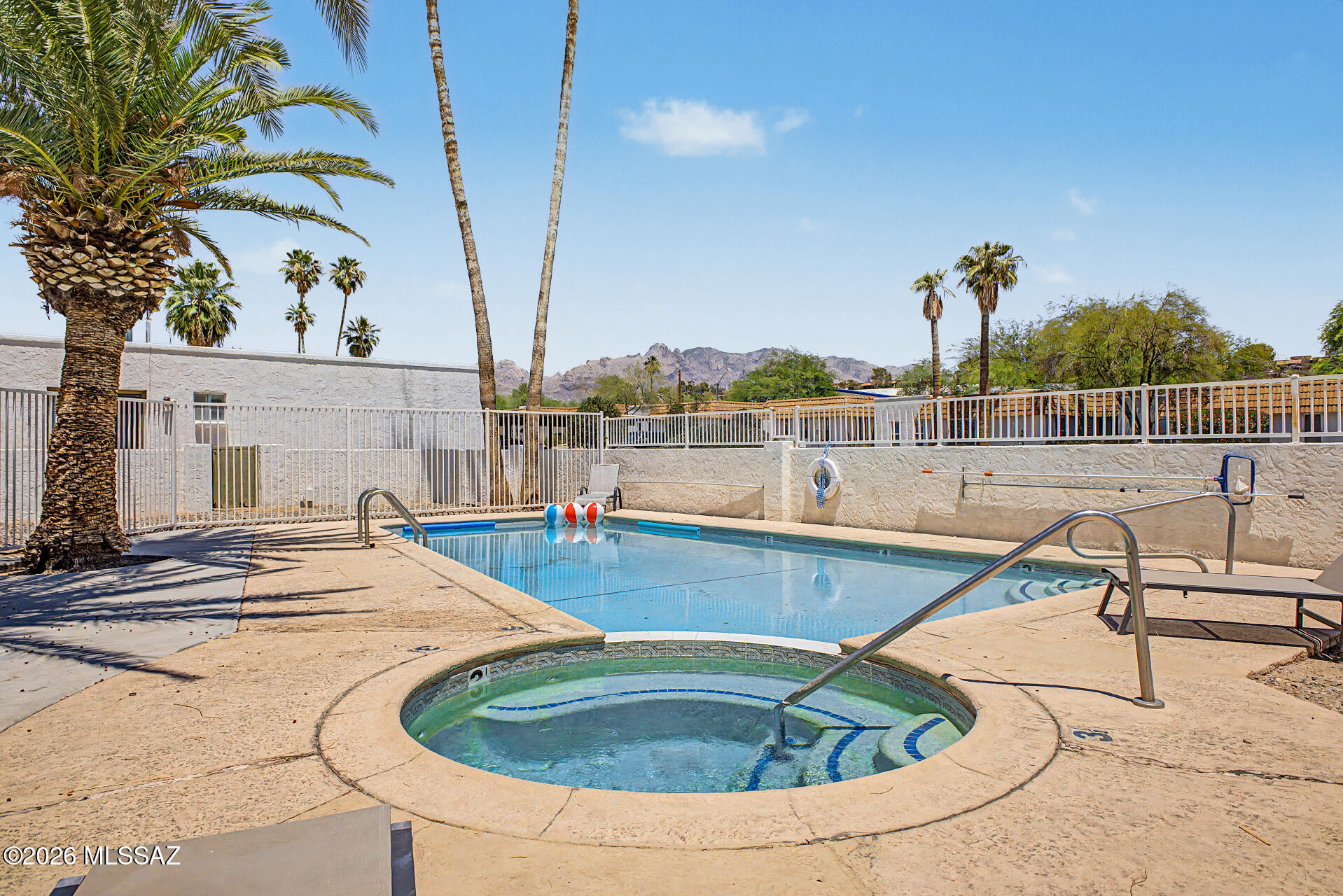 660 East River Road, Unit H Tucson, AZ 85704 - Photo 37 of 42
