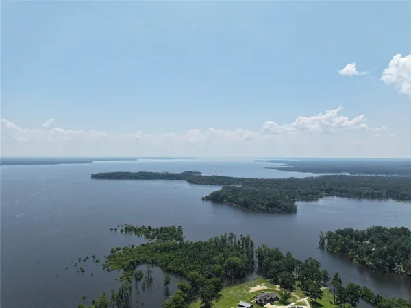 $215,000 | 213 Fm 2558 Street East, Broaddus, TX 75929