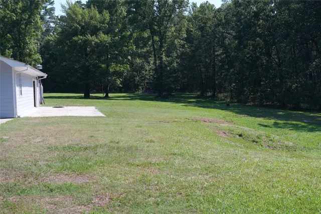 a view of a tennis court
