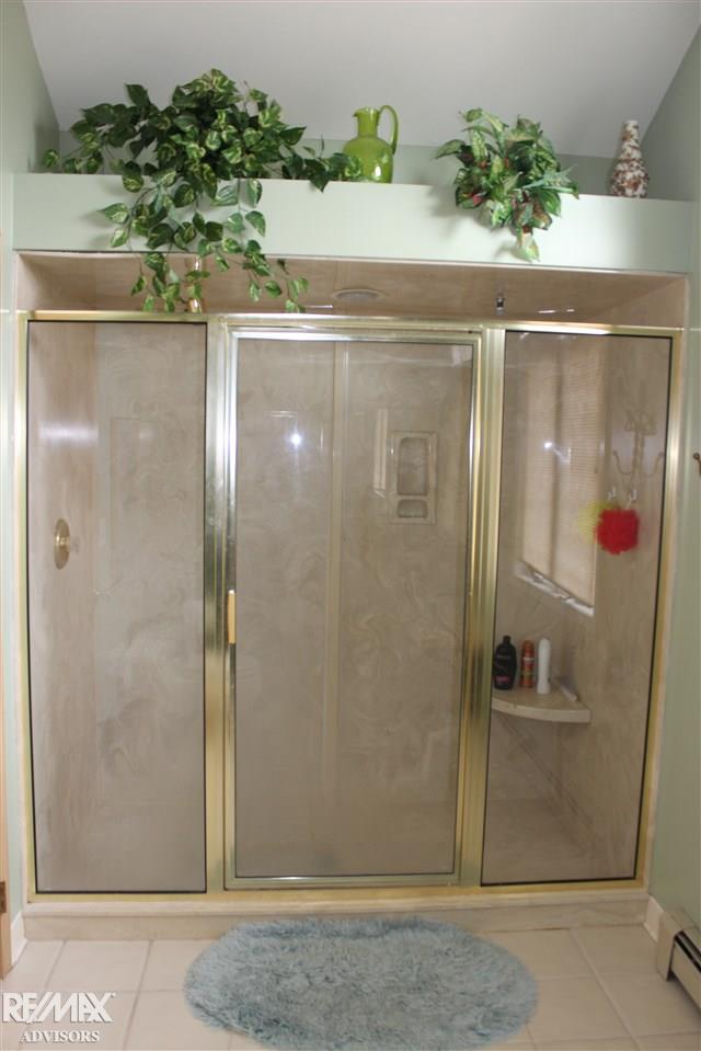 5237 Pointe Tremble Road Algonac, MI 48001 - Photo 16 of 35 31312443-15.JPG