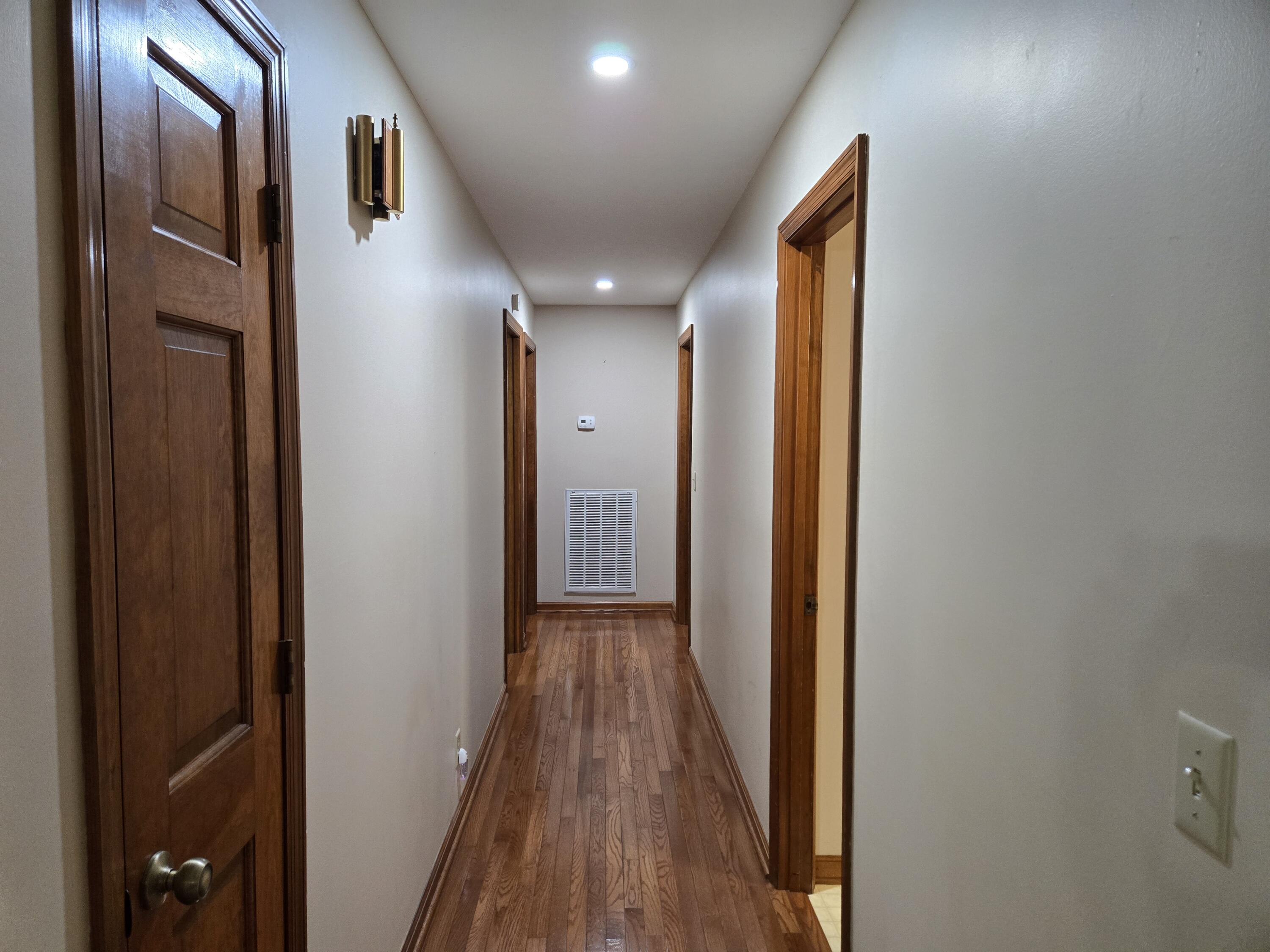 204 Old County Road Ringgold, GA 30736 - Photo 34 of 79 hallway