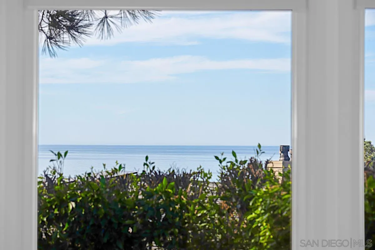 573 Amphitheatre Drive Del Mar, CA 92014 - Photo 20 of 42