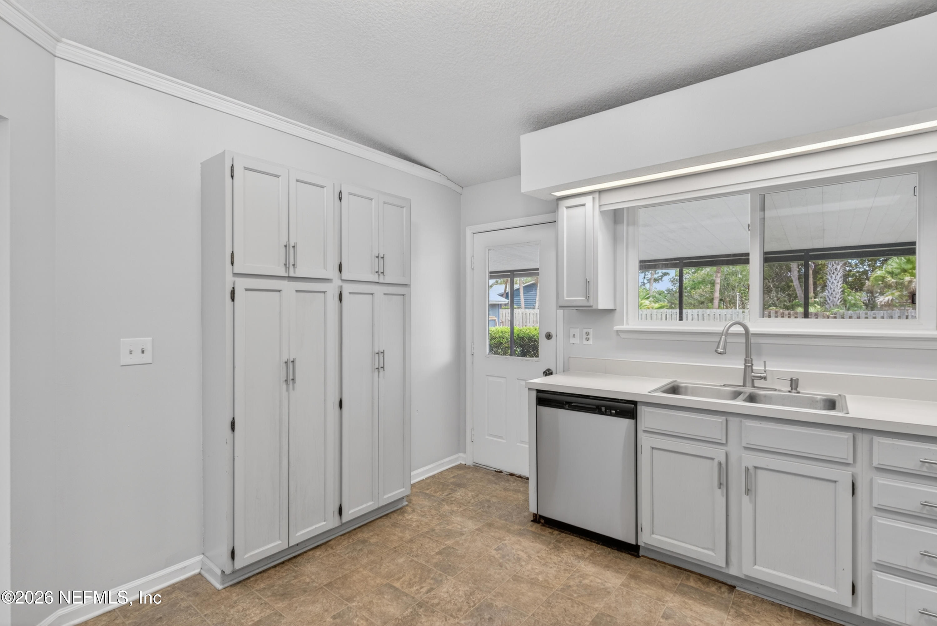 622 Valley Forge Road North Neptune Beach, FL 32266 - Photo 15 of 34 16-622 Valley Forge Rd N-35