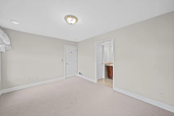$825,000 | 3443 Oak Park Drive, Saline, MI 48176