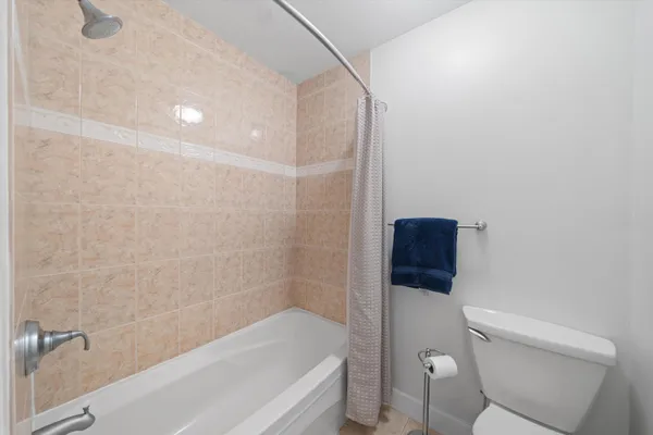$825,000 | 3443 Oak Park Drive, Saline, MI 48176