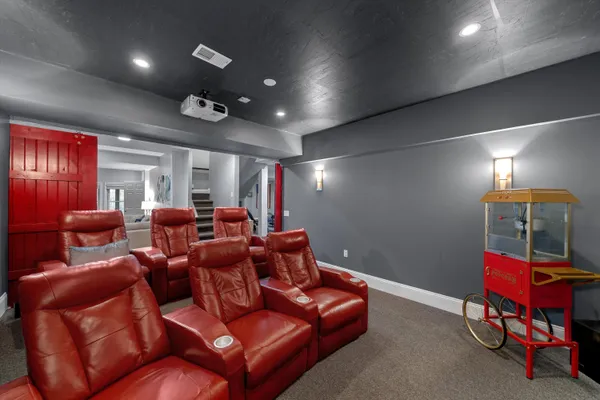 $825,000 | 3443 Oak Park Drive, Saline, MI 48176