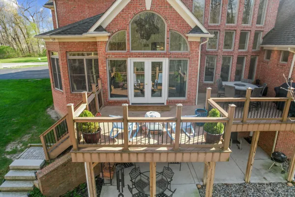 $825,000 | 3443 Oak Park Drive, Saline, MI 48176