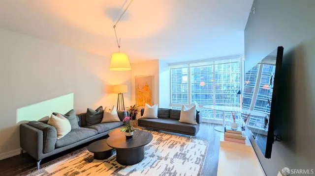 $6,900 | 301 Mission Street, Unit 12J, San Francisco, CA 94105