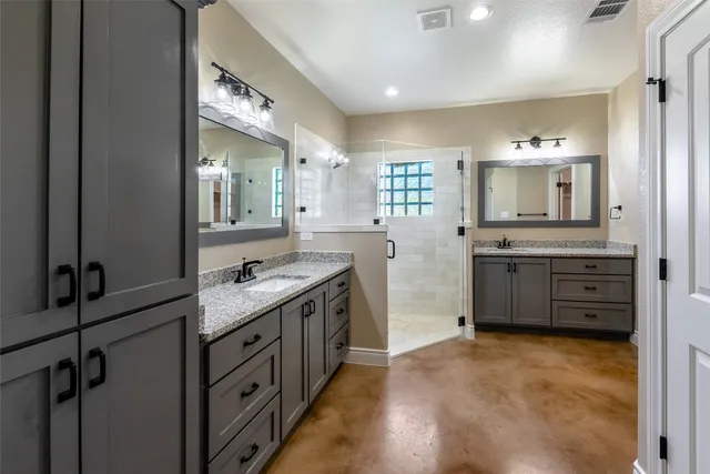 $2,300 | 123 Kikipua, Bastrop, TX 78602