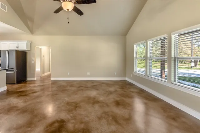 $2,300 | 123 Kikipua, Bastrop, TX 78602