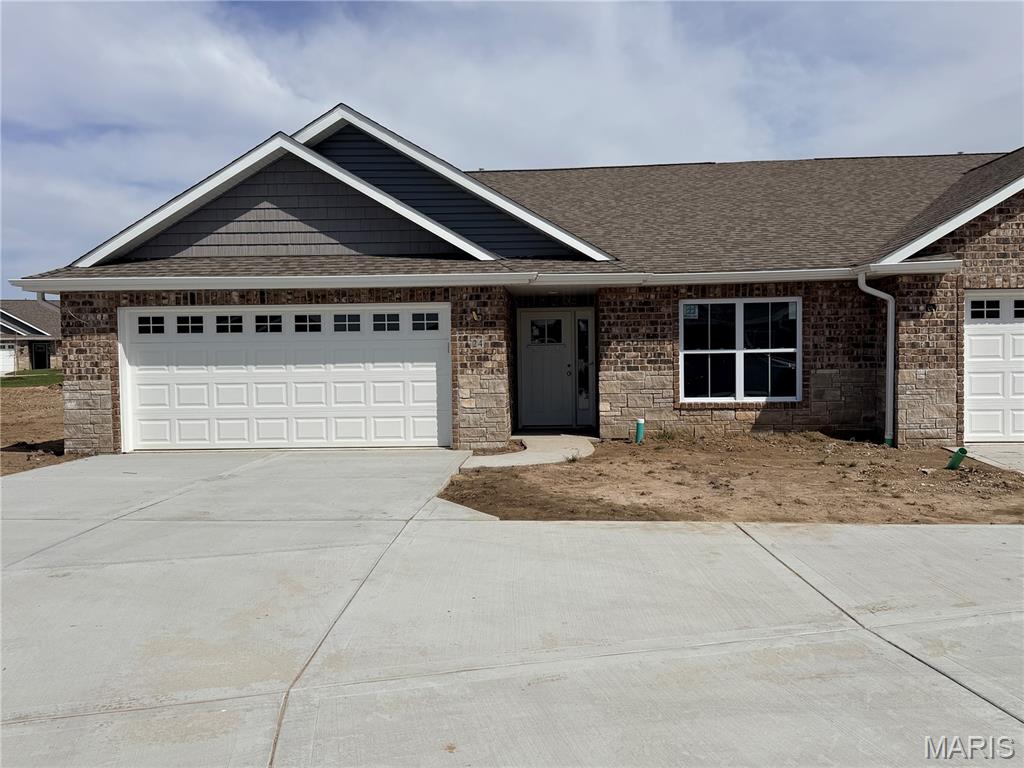 24 Sonata Lane Troy, IL 62294 - Photo 2 of 37