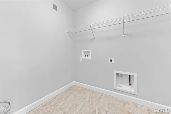 $353,000 | 24 Sonata Lane, Troy, IL 62294