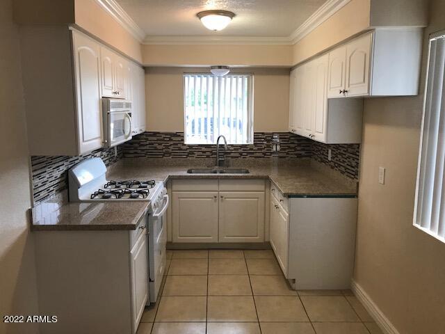 1102 East Ardmore Road Phoenix, AZ 85042 - Photo 7 of 23 IMG_7621