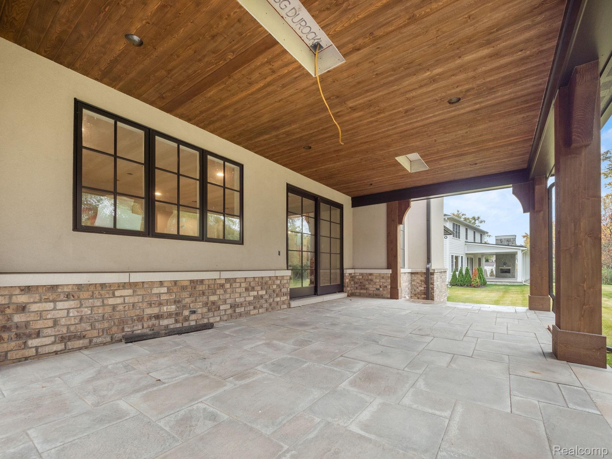 655 North Cranbrook Road Bloomfield Hills, MI 48301 - Photo 4 of 8 web_P1633509.jpg