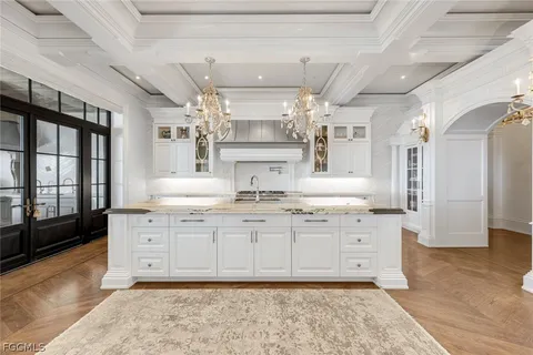 $27,000,000 | 4405 West Gulf Drive, Sanibel, FL 33957