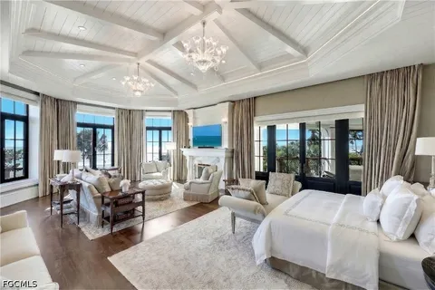 $27,000,000 | 4405 West Gulf Drive, Sanibel, FL 33957