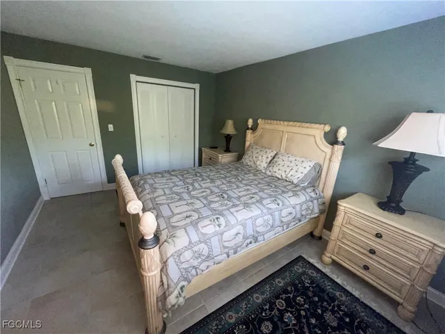 $1,200 | 10 Tangelo Court, Lehigh Acres, FL 33936