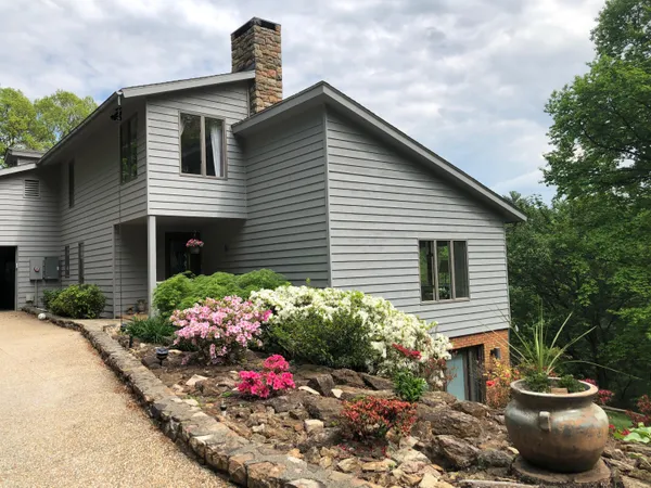 $998,700 | 6635 Corntassel Lane, Roanoke, VA 24018