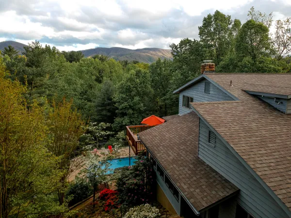 $998,700 | 6635 Corntassel Lane, Roanoke, VA 24018