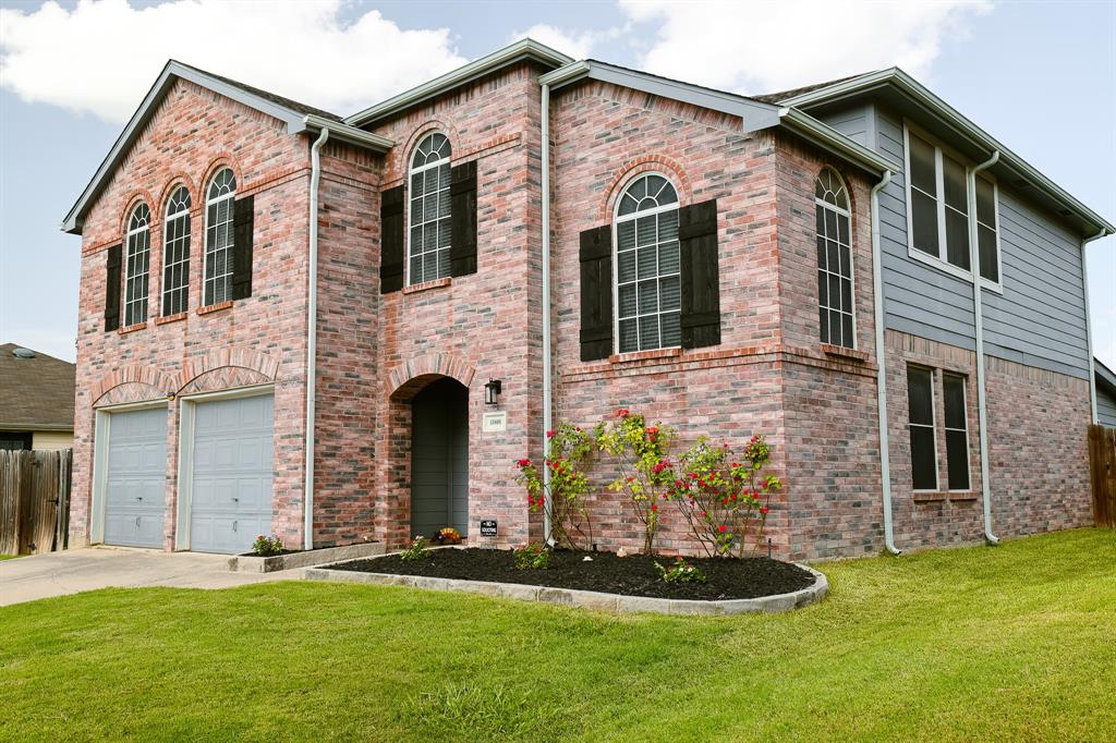 13408 Ponderosa Ranch Road Fort Worth, TX 76262 - Photo 1 of 27