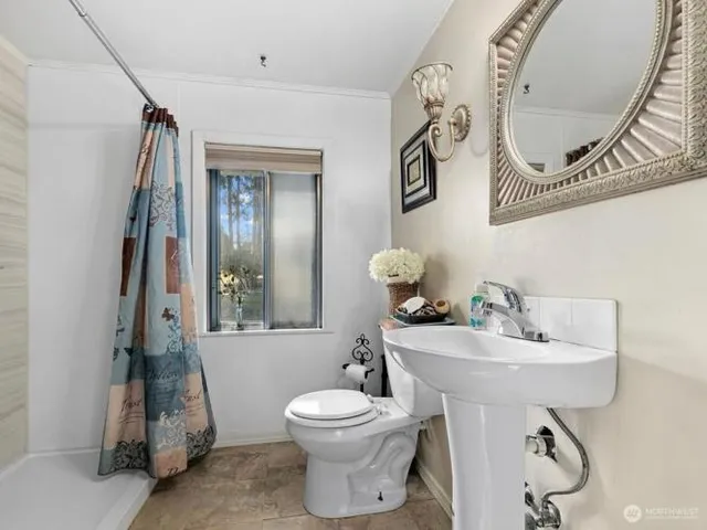 $685,000 | 1611 East 62nd Street, Tacoma, WA 98404