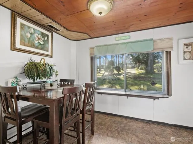 $685,000 | 1611 East 62nd Street, Tacoma, WA 98404