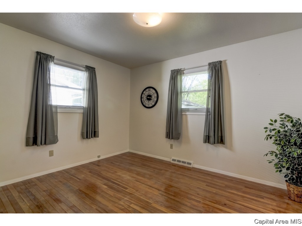 2557 Sandgate Road Springfield, IL 62702 - Photo 11 of 26